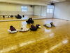 硬い人も柔らかい人もいろいろです「3月まで入会金無料期間です［村上市でダンス　バレエの習いごと幼児もキッズも大人もどうぞ！］」