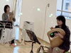 「音楽の波の中で遊びましょう🎵ライヤー（竪琴）の響きの中で 先生が私たちを子供にしてくれます⭐️たかはし助産院💁‍♀️【お産育児相談・母乳マッサージ・骨盤調整・産後整体・産後デイケア👩柴又/高砂/金町】」