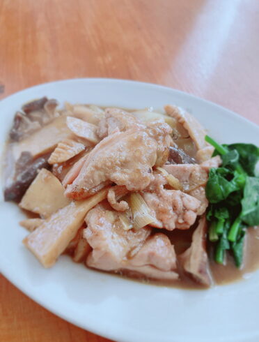 鶏肉と筍の山椒煮「2/6 Today’s Special 鶏肉と筍の山椒煮 日替わり おすすめ ランチ 夜ご飯 木更津 中華 金龍」