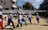 マラソン競争する園児たち「園児たちのマラソン大会」