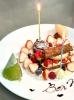 お二人をお祝いするデザートプレート「結婚されたおふたりのお祝いお食事会」