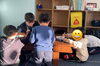 「箸を上手に使えるかな？[札幌市北区児童デイサービスこぱんはうすさくら札幌太平教室]」