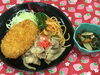 「本日のAランチは　焼肉とフライ」