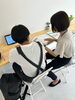 先生と一緒に勉強を頑張る生徒「通学中のバス・電車内のスキマ時間で出来る勉強法！【大分市の個別指導塾/大分駅前校/高校受験/大学受験/定期テスト対策/英検】」