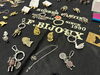 「1つのデザインデータから様々な商品展開が可能！🏭金属工芸品等の加工請負🏭[付加価値の高いラバーキャスト鋳造・レーザー彫刻・金属加工・キーホルダー・ノベルティー・プレゼント・贈答品]」