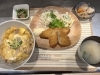 豚とじ卵丼＆白身魚フライ定食「9日(水)〜14日(月)までの週替わりランチメニュー😋🍽」