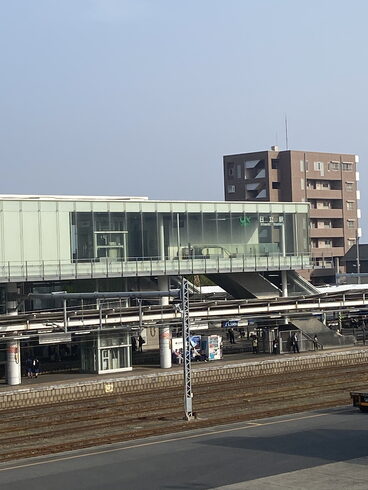 JR日立駅です。「平成7年創業。元警視庁刑事 顧問。探偵歴33年。浮気調査・人探し 防犯対策等、茨城-土浦・つくば 群馬-前橋 埼玉-春日部・上尾・熊谷 千葉-船橋・松戸・柏 元警視庁刑事 顧問 若葉探偵社」
