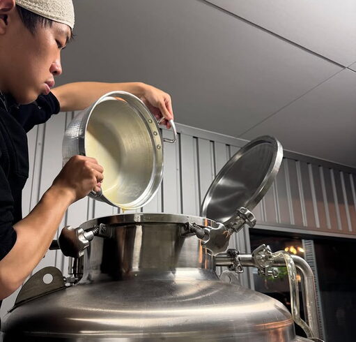 クラフトビール仕込み中「ビール仕込み中」
