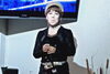 新曲霧笛にぬれて♬を熱唱する長保有紀さん。「5/14 紅白歌手・長保有紀さん新曲キャンペーン開催レポート――お客様と一緒に盛り上がった思い出」