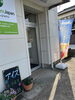 店舗前「営業時間変更のお知らせ〜出店のため〜　ニュージーランド〜つくば」
