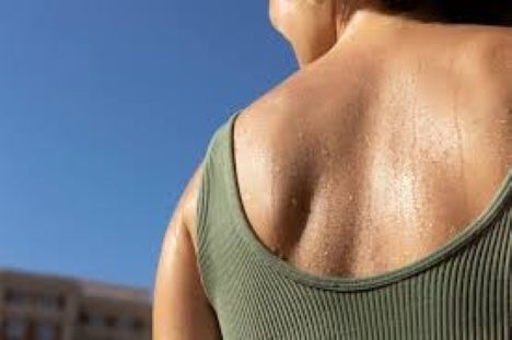たくさん汗をかいて美と健康を保ちましょう。「なぜ汗をかくの?汗って嫌じゃない?と思っているそこのあなた…。 大間違いです! 汗は身体にとってとても大切な働きをしているのです。」