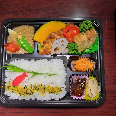 チキン照焼 チャーシュー「5月24日のお弁当」