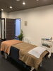 men's脱毛専門店ASK三島店 施術室「清潔感あふれる施術空間で快適メンズ脱毛」