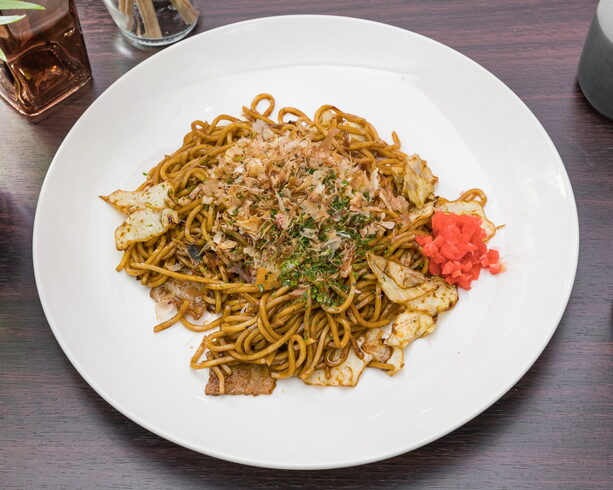 焼きそばソース「ランチやテイクアウトに!三代目たくちゃんの焼きそば🐙 ビオルネ地下1階」
