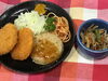 「本日のAランチは　ミックスフライと豆腐ハンバーグ」
