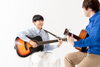 基礎から優しく楽しいレッスン！「集まれ〜音楽が好きな子！キッズギターレッスン！無料体験受付中♪」