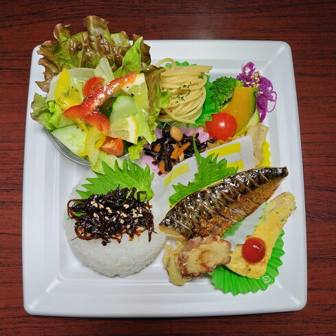 プレート商品 サバ塩焼き「6月28日のお弁当」