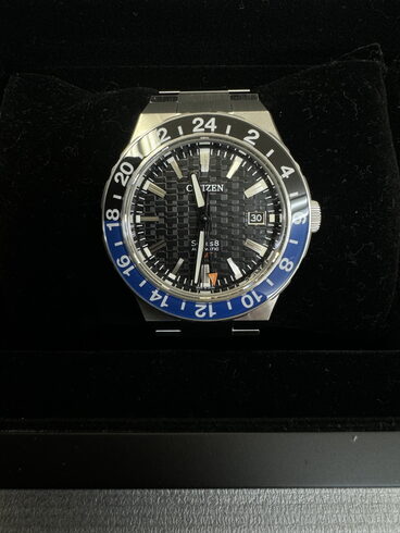 CITIZEN シリーズ8 買取「ブランド時計を高価買取!CITIZEN・タグホイヤー・ウブロなど多種多様なブランド時計の買取経験を持った鑑定士在籍の当店へ」