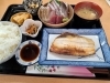 ホッケの焼き＋刺身盛り合わせ定食　2600円「ホッケの焼き＋刺身盛り合わせ定食　2600円」