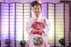 「七五三・記念日を彩る華やかな着物と笑顔 ── 女の子の記念写真も受付中！」