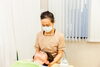 硬くなった首や背中の筋肉を鍼灸で緩めていきます「【鍼灸】姿勢も心もスッキリ変化する」