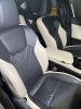 「高級車の内装クリーニングもお任せください！本革シートも専用洗剤で安心仕上げ。愛媛県松山市のシートクリーニングならカルヴォにお任せ」