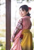 「問屋町レンタルTUZUMI春を彩る袴レンタル──明るい笑顔と和装で卒業記念を残しませんか？」