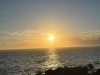 R7.7月26日(土)の伊豆大島の夕日です。「色々な癒され方があると思いますが、その中でも 何故、「夕日が人の心を癒してくれる」のでしょうか?」