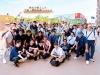 社員旅行にて、万博 トイレ4の前で集合写真📸「初めまして⭐️茅野市の総合建設会社のカネトモです🌻」