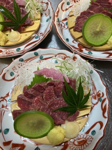 馬刺し,5種類程ありますょ「馬刺しは人気‼️」