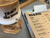 「TRACT the localでスペシャリティコーヒーとカフェ時間を満喫！」