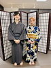 「問屋町レンタル浴衣TUZUMI 花火大会へ──男女ペア浴衣コーデで和やかな記念撮影」