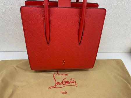 クリスチャン ルブタン バッグ 買取「クリスチャン ルブタン バッグ お買取りさせて頂きました 貴金属とバッグの買取 「金町は大黒屋です」 大黒屋 金町買取センター(金町駅北口徒歩1分) 提携駐車場 ヴィナシス金町パーキング 安心の256台」