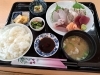 刺身盛り合わせ定食、小鉢付き 2000円「刺身盛り合わせ定食、小鉢3品付き 2000円」