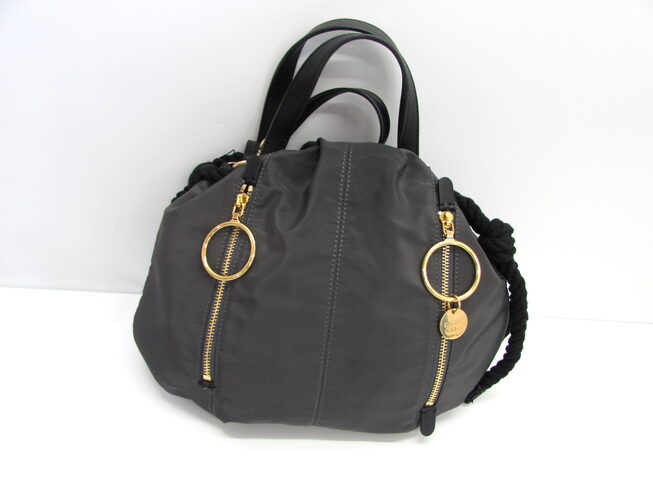 SEE BY CHLOE トートバッグ「駐車場あり🚗!! 豊平区で貴金属・ブランドバッグ・時計の高価買取ならおたからや西岡札大前店!SEE BY CHLOE ブラック ナイロントートバッグ お買取りしました!!」