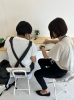 先生と一緒に勉強を頑張る生徒「「英語はムリかも…」と思う子が笑顔になった瞬間【大分市の個別指導塾/大在校/高校受験/大学受験/定期テスト対策/英検/中学生勉強法】」