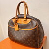 LOUIS VUITTON　ドーヴィル「LOUIS VUITTON　ドーヴィル」