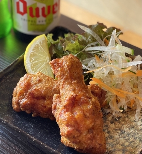 あとむのスパイシーチキンウイング「新登場!スパイシーチキンウイングで世界のビールと乾杯」