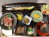 「秋の味覚！塩サンマと甘エビ刺身の和定食ランチ」