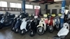 様々な原付がずらりと並んでいました!「原付がなくなる!?バイクショップM'sで聞いてきました!🏍✨」