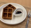米粉の珈琲ワッフル(ハーフサイズ)「米粉の珈琲ワッフルにハーフサイズが新登場！グルテンフリーで手軽に楽しめます」