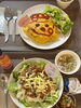 「9月25日（木曜）今日も元気にオープンします🍙 昨日、飯坂のシェアキッチン白馬さんに出店してる「なとわ」さんでランチをしました😊✨【福島と青森の美味しい食材を使ったおにぎり屋にこまる】」