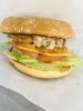 「🐟新名物「あじフライバーガー」登場！獲れたての味を豪快にどうぞ」