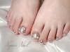 水滴ネイルがとっても似合うカラーです♡「❄️ホワイトマグネット×オーロラ×水滴ネイル💎👣〜静岡市葵区でネイル予約ならココ☆コースプラン＆マンツーマン施術で初心者の方でも安心」