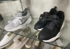 サイドのラメやリボン状シューレースがおしゃれ🖤「radiantスニーカー入荷！サイドのラメがきらめく2色展開👟　ティオフジヤ【上級シューフィッター在籍】」