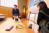 「1歳の“選び取り”を和室で♡家族の温かな記念フォト」