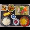 「こんにちは中央食堂です ランチ11時オープンです」