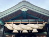 出雲大社の大しめ縄♡「出雲大社 荘厳な屋根と大注連縄の迫力❣️」