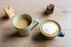左からカフェオレ、カフェラテ「カフェオレ・カフェラテいかがですか？」