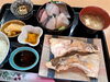 鯛カマの塩焼き+刺身盛り合わせ定食 2600円「鯛カマの塩焼き+刺身盛り合わせ定食2600円」